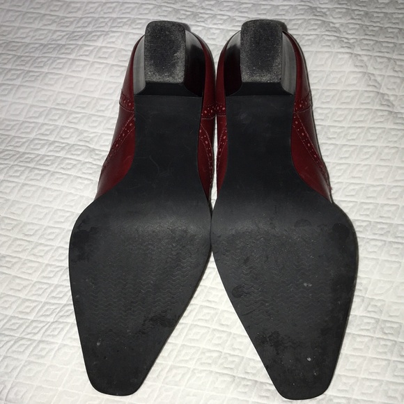 Boots - Picture 5 of 7